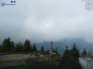 Lysá hora - Blick nach Südwesten, Smrk - 17.6.2026 v 10:46