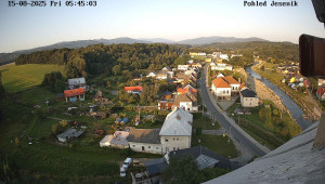 Obec Mikulovice - Pohled na Jeseniky - 15.8.2025 v 06:45