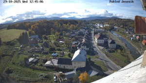 Obec Mikulovice - Pohled na Jeseniky - 29.10.2025 v 12:45 Obec Mikulovice - Pohled na Jeseniky - 29.10.2025 v 12:45