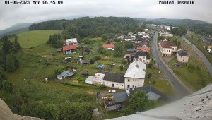 Obec Mikulovice - Pohled na Jeseniky - 1.6.2026 v 07:45 Obec Mikulovice - Pohled na Jeseniky - 1.6.2026 v 07:45