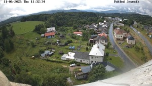 Obec Mikulovice - Pohled na Jeseniky - 11.6.2026 v 12:32 Obec Mikulovice - Pohled na Jeseniky - 11.6.2026 v 12:32
