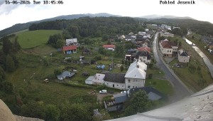 Gemeinde Mikulovice - Blick auf das Jeseníky-Gebirge - 16.6.2026 v 19:45 Gemeinde Mikulovice - Blick auf das Jeseníky-Gebirge - 16.6.2026 v 19:45