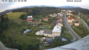 Gemeinde Mikulovice - Blick auf das Jeseníky-Gebirge - 31.7.2026 v 05:45 Gemeinde Mikulovice - Blick auf das Jeseníky-Gebirge - 31.7.2026 v 05:45