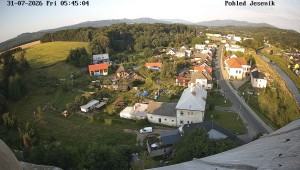 Gemeinde Mikulovice - Blick auf das Jeseníky-Gebirge - 31.7.2026 v 06:45 Gemeinde Mikulovice - Blick auf das Jeseníky-Gebirge - 31.7.2026 v 06:45