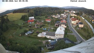Gmina Mikulovice - Widok na Jesioniki - 8.8.2026 v 05:45 Gmina Mikulovice - Widok na Jesioniki - 8.8.2026 v 05:45