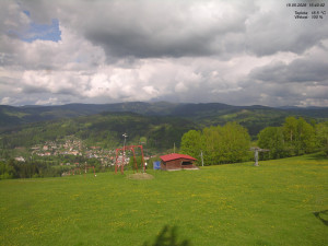 Skiareál Kamenec - Jablonec nad Jizerou - Pohled na Krkonoše - 19.5.2026 v 15:45 Skiareál Kamenec - Jablonec nad Jizerou - Pohled na Krkonoše - 19.5.2026 v 15:45