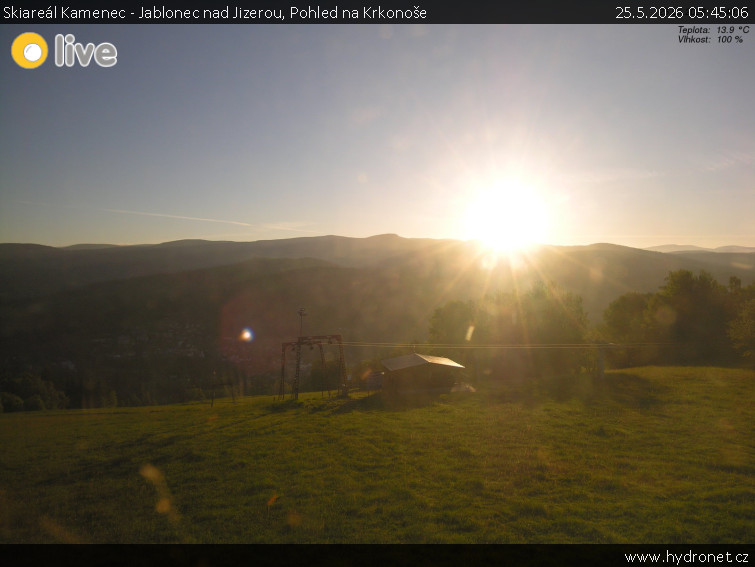 Skiareál Kamenec - Jablonec nad Jizerou - Pohled na Krkonoše - 25.5.2026 v 05:45