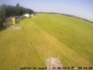 Letiště Břeclav - Areál letiště - 15.6.2025 v 08:45