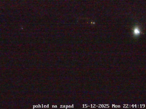 Letiště Břeclav - Areál letiště - 15.12.2025 v 21:45 Letiště Břeclav - Areál letiště - 15.12.2025 v 21:45