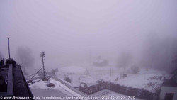 Pohled na jih, hrad Trosky