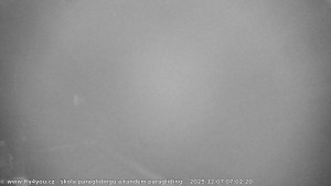 Kozákov - Pohled na jih, hrad Trosky - 7.12.2025 v 05:45 Kozákov - Pohled na jih, hrad Trosky - 7.12.2025 v 05:45