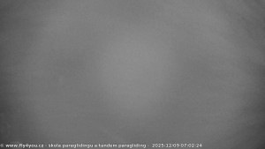 Kozákov - Pohled na jih, hrad Trosky - 9.12.2025 v 05:45 Kozákov - Pohled na jih, hrad Trosky - 9.12.2025 v 05:45