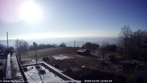 Kozákov - Pohled na jih, hrad Trosky - 25.12.2025 v 10:45