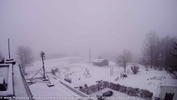 Pohled na jih, hrad Trosky