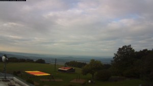 Kozákov - Blick nach Süden, Burg Trosky - 15.9.2026 v 07:45 Kozákov - Blick nach Süden, Burg Trosky - 15.9.2026 v 07:45