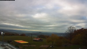 Kozákov - Blick nach Süden, Burg Trosky - 30.10.2026 v 08:45 Kozákov - Blick nach Süden, Burg Trosky - 30.10.2026 v 08:45