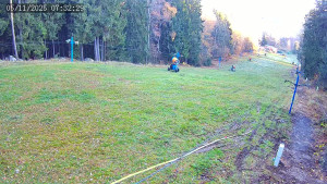 Lyžařský areál Hradiště - Sjezdovka - 5.11.2025 v 07:32 Lyžařský areál Hradiště - Sjezdovka - 5.11.2025 v 07:32