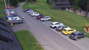 Horský hotel Čarták na Soláni - Hotel Čarták – parkoviště - 15.8.2025 v 14:45