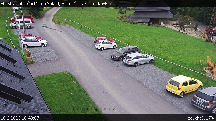 Horský hotel Čarták na Soláni - Hotel Čarták – parkoviště - 18.9.2025 v 10:40
