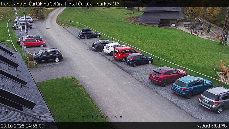 Horský hotel Čarták na Soláni - Hotel Čarták – parkoviště - 23.10.2025 v 14:55 Horský hotel Čarták na Soláni - Hotel Čarták – parkoviště - 23.10.2025 v 14:55