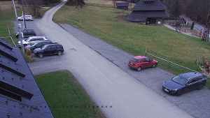Horský hotel Čarták na Soláni - Hotel Čarták – parkoviště - 17.12.2025 v 14:55 Horský hotel Čarták na Soláni - Hotel Čarták – parkoviště - 17.12.2025 v 14:55