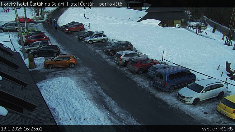 Horský hotel Čarták na Soláni - Hotel Čarták – parkoviště - 18.1.2026 v 16:25