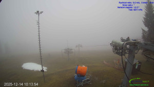 Lyžařský areál Mikulčin vrch - Sjezdovka Lopata - 14.12.2025 v 10:15 Lyžařský areál Mikulčin vrch - Sjezdovka Lopata - 14.12.2025 v 10:15