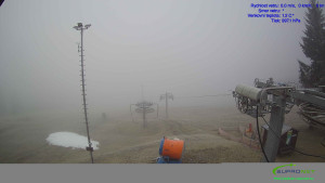 Lyžařský areál Mikulčin vrch - Sjezdovka Lopata - 15.12.2025 v 09:45 Lyžařský areál Mikulčin vrch - Sjezdovka Lopata - 15.12.2025 v 09:45