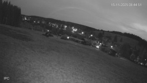 Ski areál Velflink Pernink - Sjezdovka - 15.11.2025 v 06:45 Ski areál Velflink Pernink - Sjezdovka - 15.11.2025 v 06:45