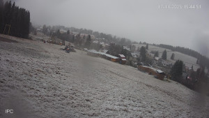 Ski areál Velflink Pernink - Sjezdovka - 17.11.2025 v 15:45 Ski areál Velflink Pernink - Sjezdovka - 17.11.2025 v 15:45