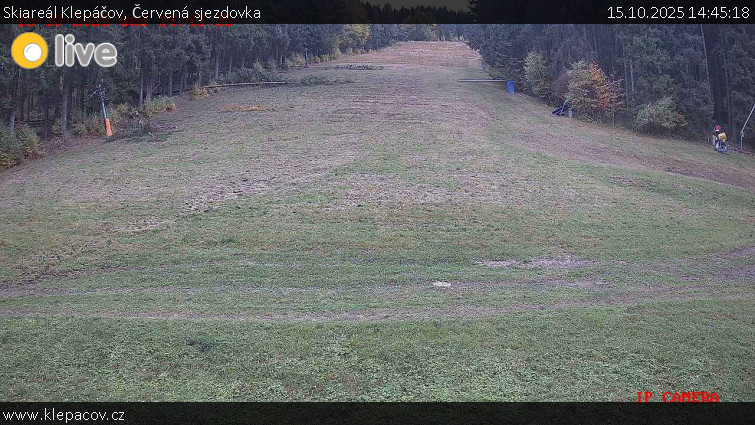 Skiareál Klepáčov - Červená sjezdovka - 15.10.2025 v 14:45 Skiareál Klepáčov - Červená sjezdovka - 15.10.2025 v 14:45