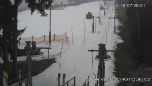 Ski areál Chotouň - Sjezdovka - 19.12.2025 v 07:45