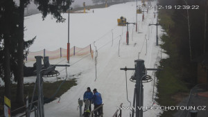 Ski areál Chotouň - Sjezdovka - 19.12.2025 v 12:45