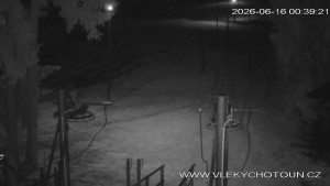 Ski areál Chotouň - Sjezdovka - 16.6.2026 v 01:45 Ski areál Chotouň - Sjezdovka - 16.6.2026 v 01:45