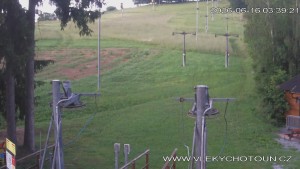 Ski areál Chotouň - Sjezdovka - 16.6.2026 v 04:45 Ski areál Chotouň - Sjezdovka - 16.6.2026 v 04:45