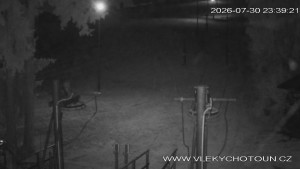 Ski areál Chotouň - Sjezdovka - 31.7.2026 v 00:45 Ski areál Chotouň - Sjezdovka - 31.7.2026 v 00:45