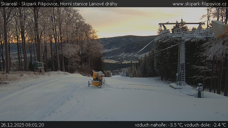 Skiareál - Skipark Filipovice - Horní stanice Lanové dráhy - 26.12.2025 v 08:01