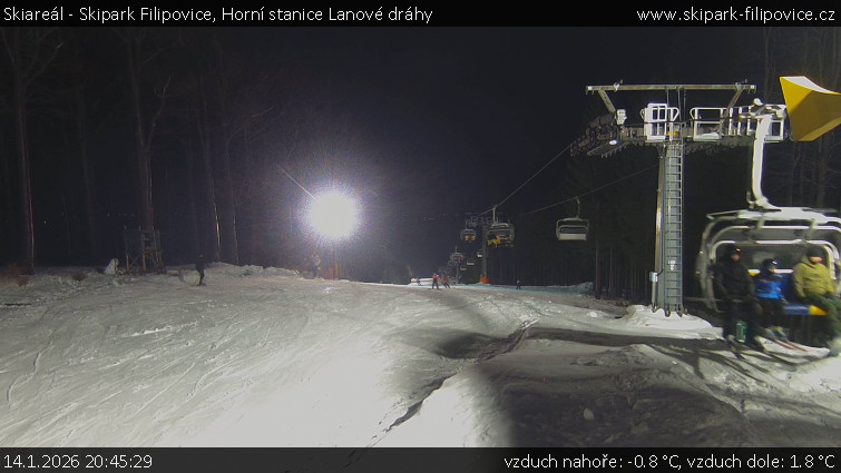 Skiareál - Skipark Filipovice - Horní stanice Lanové dráhy - 14.1.2026 v 20:45