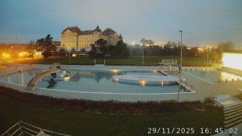 Městská plovárna Louka