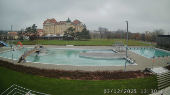 Městská plovárna Louka