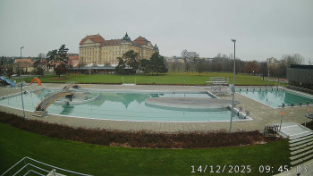 Městská plovárna Louka