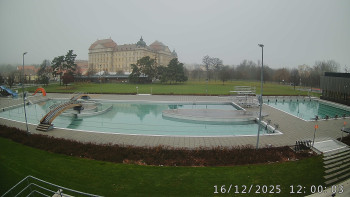 Městská plovárna Louka