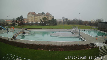 Městská plovárna Louka