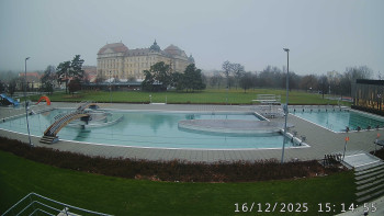 Městská plovárna Louka