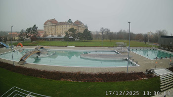 Městská plovárna Louka