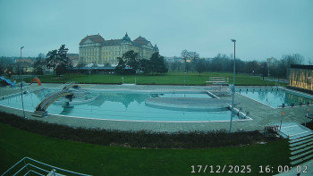 Městská plovárna Louka