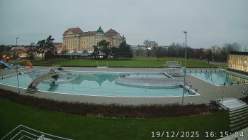 Městská plovárna Louka