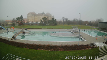 Městská plovárna Louka