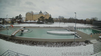 Městská plovárna Louka