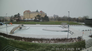 Městská plovárna Louka